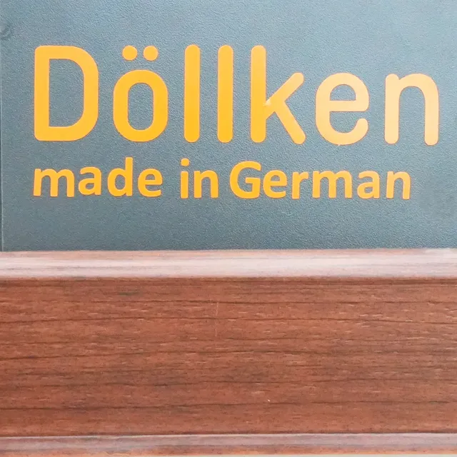 Плинтус ПВХ DOLLKEN 112 — 6×2500 мм
