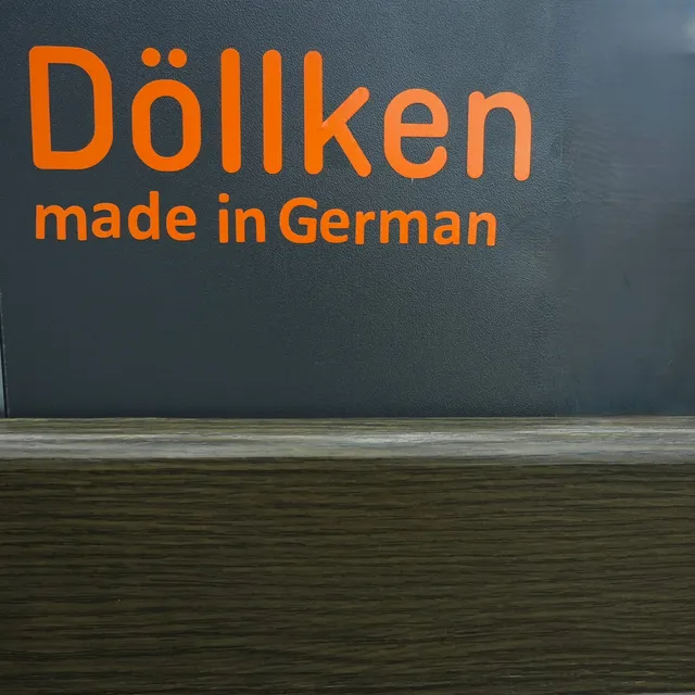 Плинтус ПВХ DOLLKEN 2628 — 8×2500 мм — Плинтусы (мдф & пвс) в Ташкенте